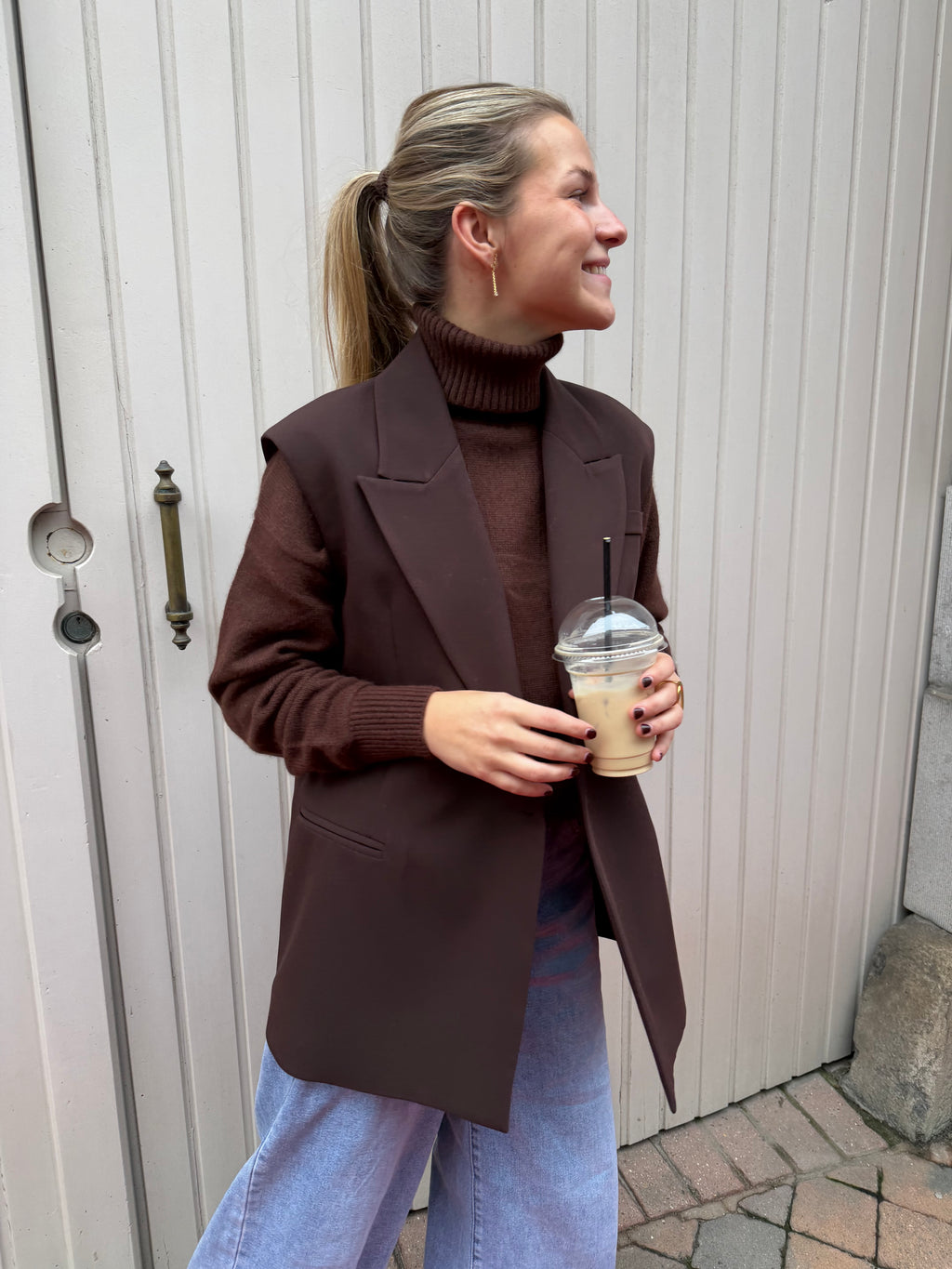 Sleeveless Blazer Chocolate