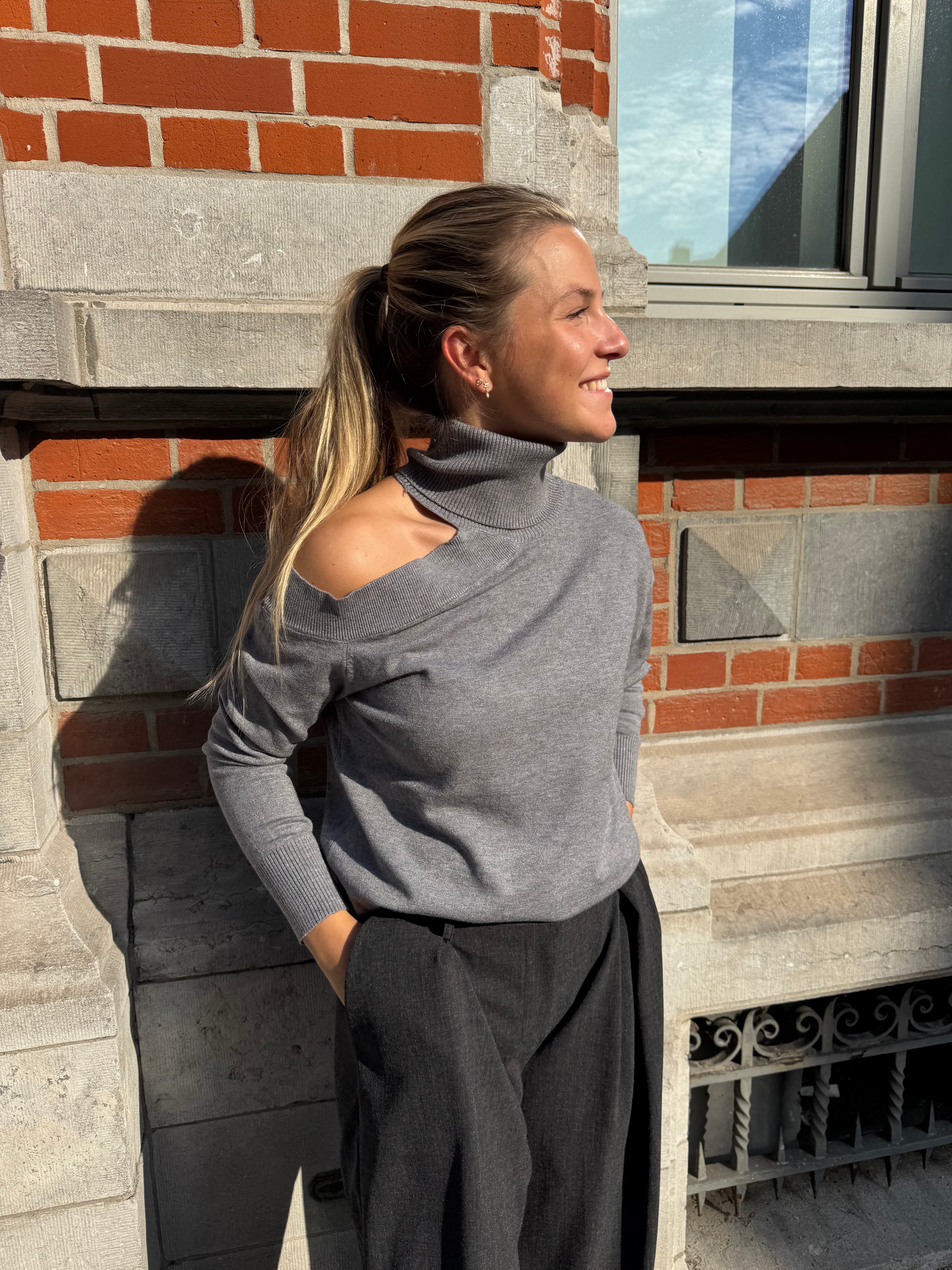 Alice Cut Out Knit Grey