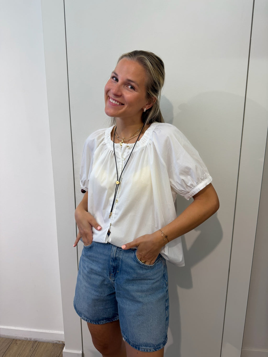 Leo Blouse
