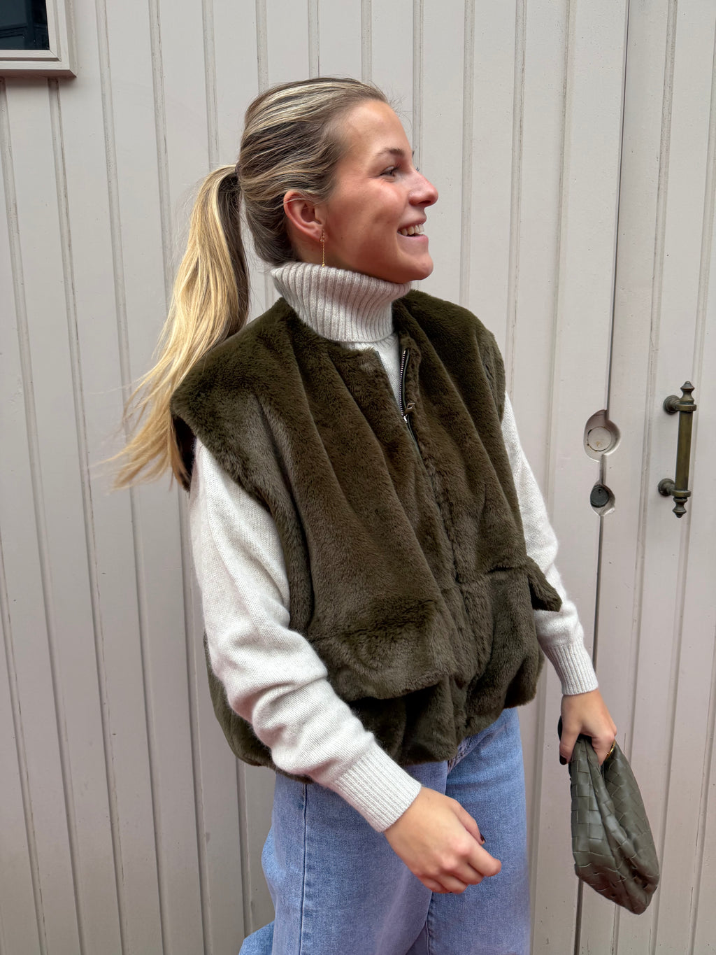 Fluffy Bodywarmer Khaki