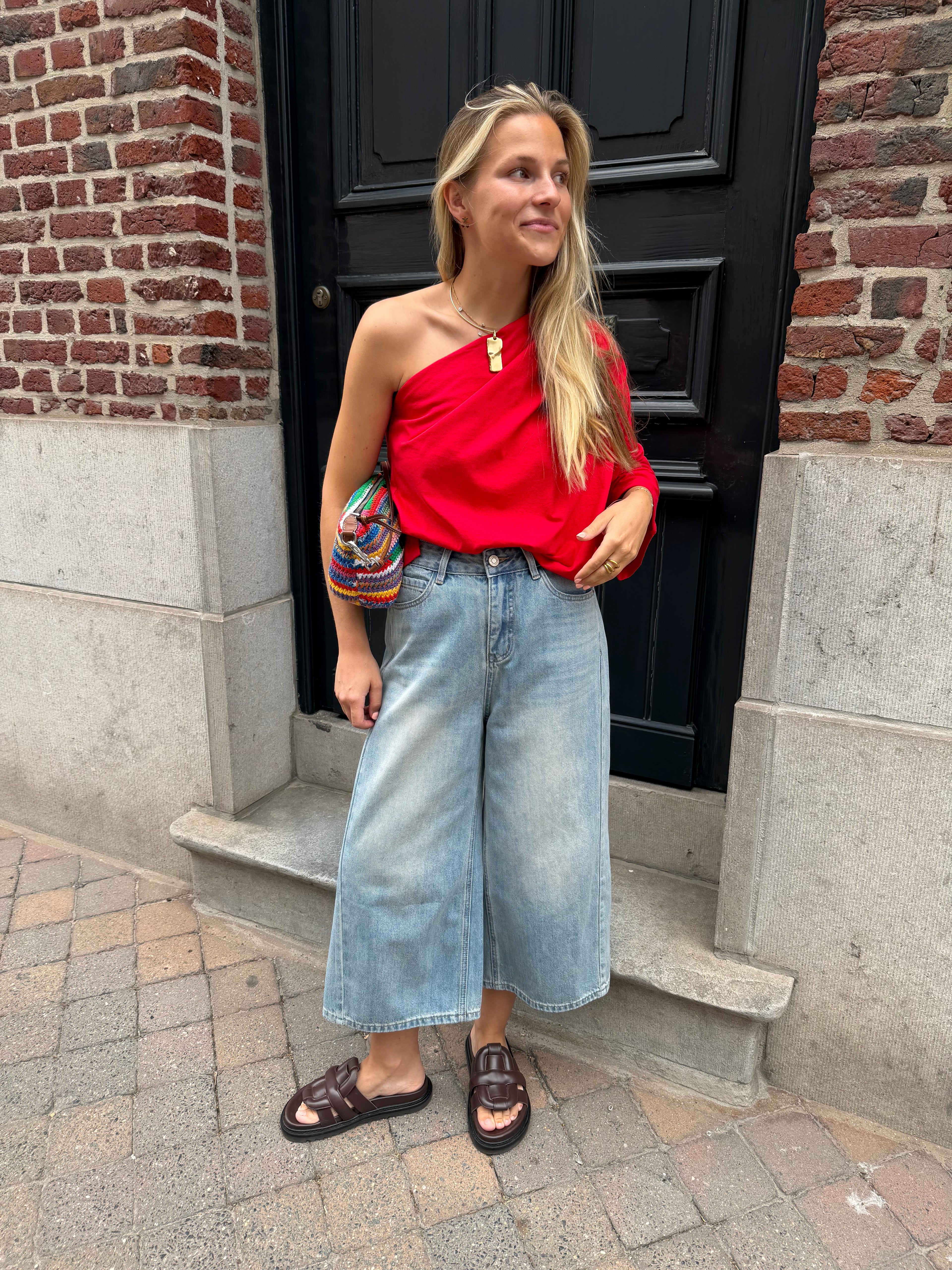 Suki Off Shoulder Top Red