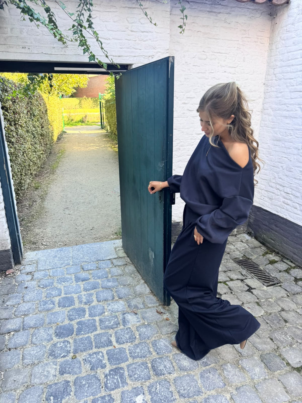 José Off Shoulder Knit Marine